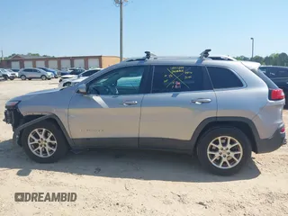 2015 Jeep Cherokee Latitude with VIN 1C4PJMCB6FW691816, listed as a IAAI auction lot 42026070 with 179,054 mi miles and . Bid and sale history available at DreamBid. Image 14.