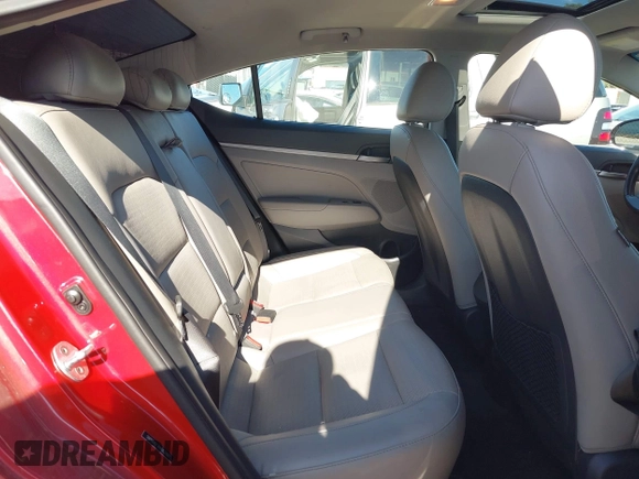 2017 Hyundai Elantra SE z VIN 5NPD84LF7HH063760, wystawiony jako IAAI lot #42327207 z przebiegiem 51 615 mil mil oraz . Historia ofert i sprzedaży dostępna na DreamBid. Obrazek 8.