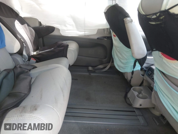 2018 Toyota Sienna XLE Auto Access Seat with VIN 5TDYZ3DC6JS931549, listed as a IAAI auction lot 41792676 with 115,673 mi miles. Bid and sale history available at carsss.com. Image 8.