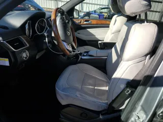 2012 Mercedes-Benz M 550 with VIN 4JGDA7DBXCA044892, listed as a Copart auction lot 43368635 with 214,619 mi miles and Salvage title. Bid and sale history available at DreamBid. Image 7.