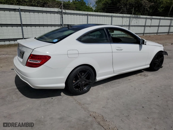 2015 Mercedes-Benz C-Class C 250 with VIN WDDGJ4HB2FG435343, listed as a Copart auction lot 60967454 with 122,230 mi miles and Salvage Title. Bid and sale history available at carsss.com. Image 3.