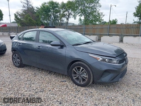 2024 Kia Forte LXS with VIN 3KPF24AD6RE704916, listed as a IAAI auction lot 39632255 with 5,219 mi miles. Bid and sale history available at carsss.com. Image 1.