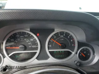 2008 Jeep Wrangler Unlimited Rubicon with VIN 1J4GA69178L643704, listed as a Copart auction lot 47472055 with 208,597 mi miles and Clean Title. Bid and sale history available at carsss.com. Image 9.