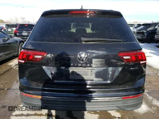 2022 Volkswagen Tiguan S with VIN 3VV0B7AX6NM067089, listed as a Copart auction lot 84046074 with 39,664 mi miles and Salvage Title. Bid and sale history available at carsss.com. Image 6.