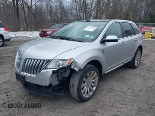 2011 Lincoln MKX with VIN 2LMDJ8JK3BBJ25346, listed as a IAAI auction lot 41716040 with 172,790 mi miles. Bid and sale history available at carsss.com. Image 6.
