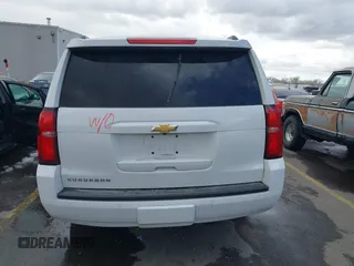 2018 Chevrolet Suburban LT with VIN 1GNSKHKC1JR286440, listed as a IAAI auction lot 41820103 with 1 mi miles. Bid and sale history available at carsss.com. Image 15.