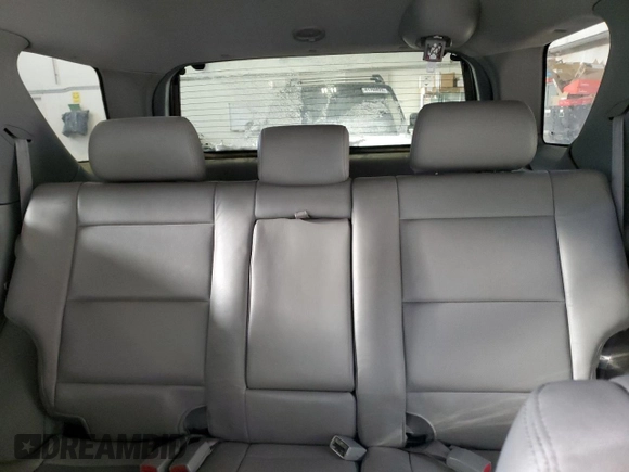2004 Kia Sorento LX with VIN KNDJC733545287824, listed as a Copart auction lot 89375195 with 372,804 mi miles and Salvage Title. Bid and sale history available at carsss.com. Image 10.
