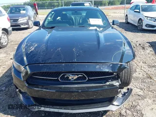 2015 Ford Mustang EcoBoost z VIN 1FA6P8TH3F5353923, wystawiony jako IAAI lot #42182603 z przebiegiem 86 599 mil mil oraz . Historia ofert i sprzedaży dostępna na DreamBid. Obrazek 12.