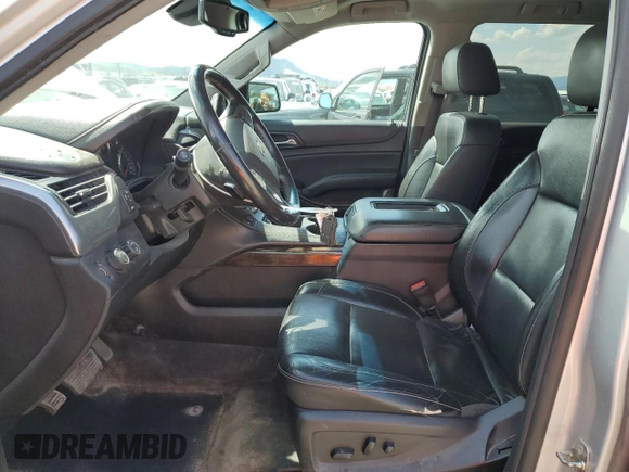 2019 Chevrolet Suburban LT z VIN 1GNSKHKC0KR397479, wystawiony jako Copart lot #56206065 z przebiegiem 289 466 mil mil oraz Czysty tytuł • Clean title. Historia ofert i sprzedaży dostępna na DreamBid. Obrazek 7.