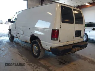2003 Ford Econoline Cargo z VIN 1FTNE24W53HA22180, wystawiony jako IAAI lot #42206484 z przebiegiem 306 921 mil mil oraz . Historia ofert i sprzedaży dostępna na DreamBid. Obrazek 3.