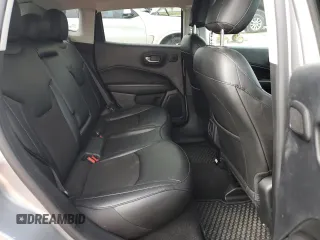 2021 Jeep Compass Latitude z VIN 3C4NJCBB2MT532314, wystawiony jako Copart lot #79363064 z przebiegiem 55 329 mil mil oraz Szkoda całkowita • Salvage title. Historia ofert i sprzedaży dostępna na DreamBid. Obrazek 10.