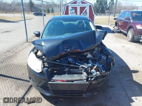 2014 Ford Focus SE with VIN 1FADP3F22EL207587, listed as a IAAI auction lot 41818555 with 119,811 mi miles. Bid and sale history available at carsss.com. Image 12.