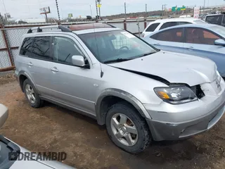 2003 Mitsubishi Outlander XLS with VIN JA4LX41G93U022114, listed as a IAAI auction lot 41776928 with 334,774 mi miles. Bid and sale history available at carsss.com. Image 13.