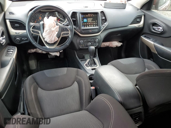 2017 Jeep Cherokee Latitude with VIN 1C4PJLCB8HD232098, listed as a Copart auction lot 54789485 with 68,735 mi miles and Salvage Title. Bid and sale history available at DreamBid. Image 8.