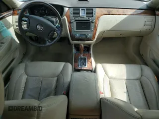 2011 Cadillac DTS Premium Collection z VIN 1G6KH5E69BU137044, wystawiony jako Copart lot #54723905 z przebiegiem 128 081 mil mil oraz Szkody całkowita. Historia ofert i sprzedaży dostępna na DreamBid. Obrazek 8.