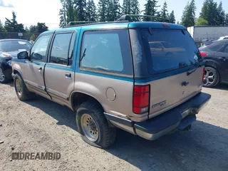 1992 Ford Explorer XL z VIN 1FMDU32X8NUA75834, wystawiony jako IAAI lot #42401117 z przebiegiem 48 865 mil mil oraz . Historia ofert i sprzedaży dostępna na DreamBid. Obrazek 3.
