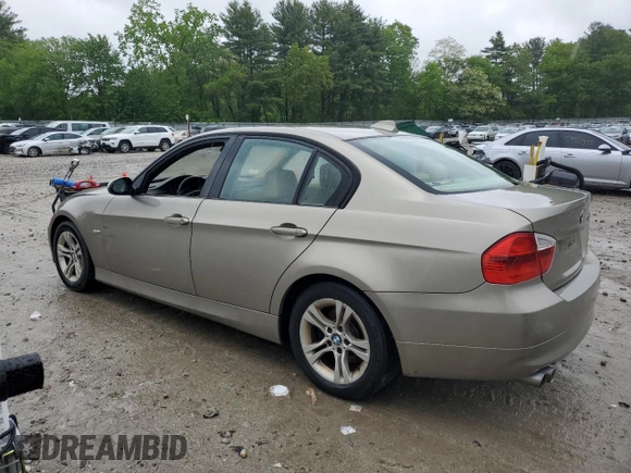 2008 BMW 3 Series 328xi z VIN WBAVC93578K056457, wystawiony jako Copart lot #57771205 z przebiegiem 172 843 mil mil oraz Czysty tytuł • Clean title. Historia ofert i sprzedaży dostępna na DreamBid. Obrazek 2.