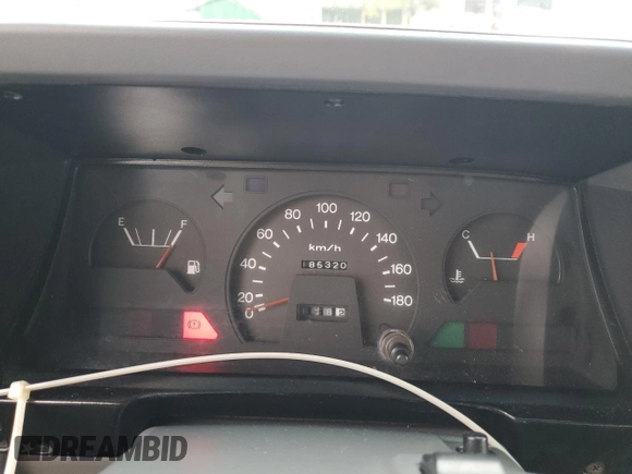 1995 Toyota Land Cruiser z VIN RJ700008084, wystawiony jako Copart lot #42412845 z przebiegiem 115 152 mil mil oraz Szkoda całkowita • Salvage title. Historia ofert i sprzedaży dostępna na DreamBid. Obrazek 9.