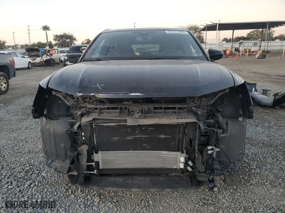 2020 Audi Q3 Premium Plus with VIN WA1BECF38L1099107, listed as a Copart auction lot 87075264 with 38,216 mi miles and Salvage Title. Bid and sale history available at carsss.com. Image 5.