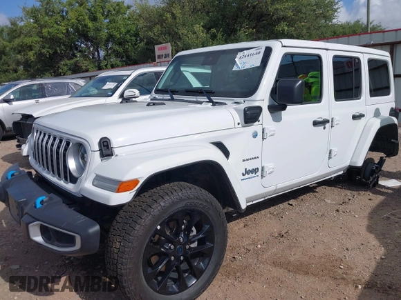 2024 Jeep Wrangler Sahara z VIN 1C4RJXP6XRW249035, wystawiony jako IAAI lot #42441640 z przebiegiem 34 128 mil mil oraz . Historia ofert i sprzedaży dostępna na DreamBid. Obrazek 19.