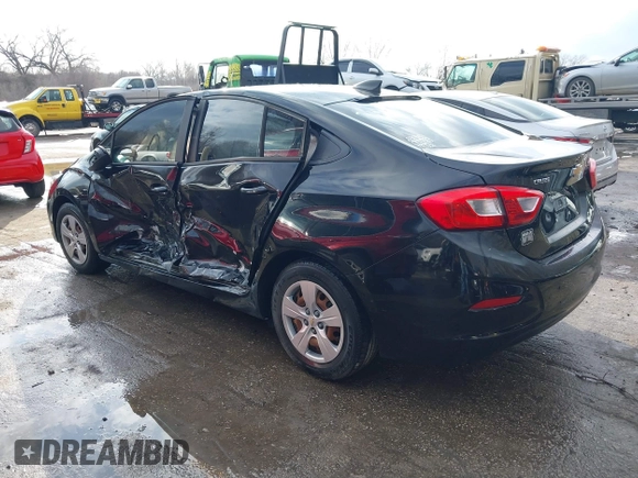 2017 Chevrolet Cruze LS z VIN 1G1BC5SM4H7270096, wystawiony jako IAAI lot #41237531 z przebiegiem 103 318 mil mil oraz . Historia ofert i sprzedaży dostępna na DreamBid. Obrazek 3.