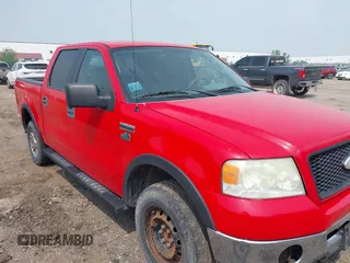 2006 Ford F-150 XLT z VIN 1FTPW14V76KD74577, wystawiony jako IAAI lot #42719989 z przebiegiem 209 184 mil mil oraz . Historia ofert i sprzedaży dostępna na DreamBid. Obrazek 1.