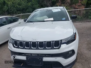 2024 Jeep Compass Latitude with VIN 3C4NJDBN9RT100598, listed as a IAAI auction lot 42541564 with 25,447 mi miles and . Bid and sale history available at DreamBid. Image 11.