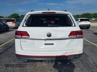 2023 Volkswagen Atlas SE с VIN 1V2WR2CA3PC546489, выставлен на аукционе IAAI как лот 40277996 с пробегом 22 459 миль миль и . История ставок и продаж доступна на DreamBid. Изображение 16.