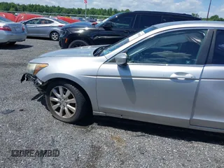 2008 Honda Accord LX z VIN 1HGCP26378A120407, wystawiony jako IAAI lot #39600380 z przebiegiem 208 488 mil mil oraz . Historia ofert i sprzedaży dostępna na DreamBid. Obrazek 14.