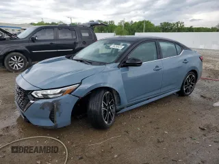 2025 Nissan Sentra SR z VIN 3N1AB8DV1SY204370, wystawiony jako Copart lot #56288435 z przebiegiem 3 065 mil mil oraz Nie do naprawy • Non repairable. Historia ofert i sprzedaży dostępna na DreamBid. Obrazek 1.