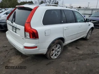 2014 Volvo XC90 with VIN YV4952CZ7E1689841, listed as a Copart auction lot 43952565 with 99,977 mi miles and Salvage Title. Bid and sale history available at carsss.com. Image 3.