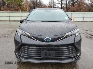 2023 Toyota Sienna XSE 25th Anniversary with VIN 5TDCSKFC6PS105296, listed as a Copart auction lot 41728475 with 1,142 mi miles and Non repairable. Bid and sale history available at DreamBid. Image 5.