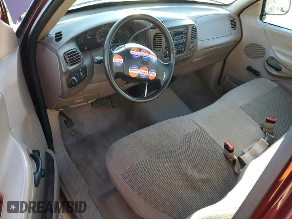 1997 Ford F-150 с VIN 1FTDF1721VNA54544, выставлен на аукционе Copart как лот 85661394 с пробегом 221 536 миль миль и Списание • Salvage title. История ставок и продаж доступна на DreamBid. Изображение 8.