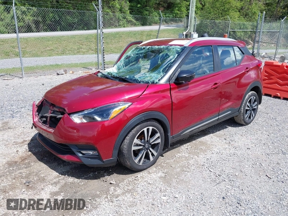 2019 Nissan Kicks SV z VIN 3N1CP5CU2KL493953, wystawiony jako IAAI lot #42142948 z przebiegiem 101 650 mil mil oraz . Historia ofert i sprzedaży dostępna na DreamBid. Obrazek 2.