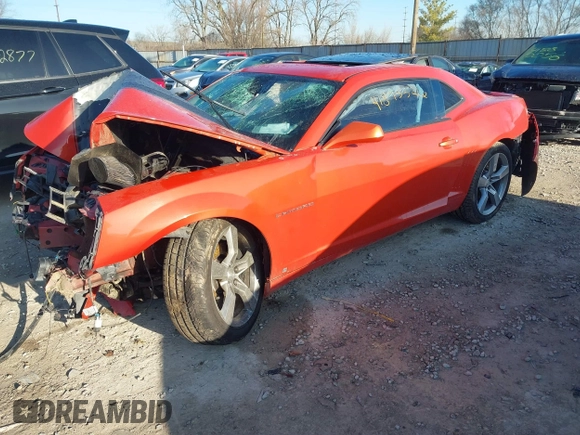 2010 Chevrolet Camaro 2SS z VIN 2G1FK1EJ2A9113573, wystawiony jako IAAI lot #41875526 z przebiegiem 55 411 mil mil oraz . Historia ofert i sprzedaży dostępna na DreamBid. Obrazek 2.