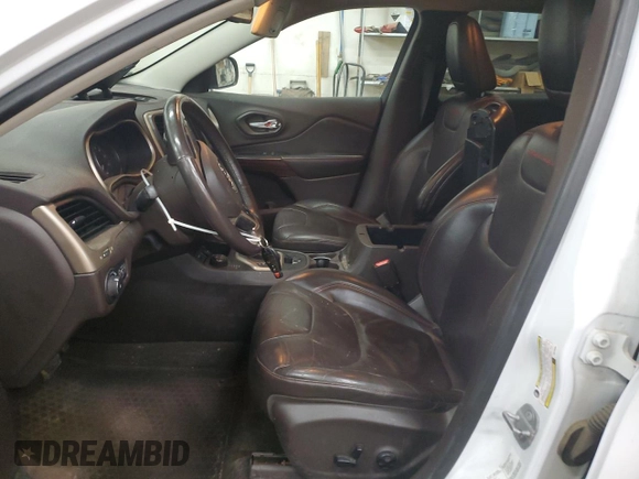2014 Jeep Cherokee Trailhawk z VIN 1C4PJMBS0EW129300, wystawiony jako Copart lot #50782375 z przebiegiem 115 808 mil mil oraz Szkoda całkowita • Salvage title. Historia ofert i sprzedaży dostępna na DreamBid. Obrazek 7.