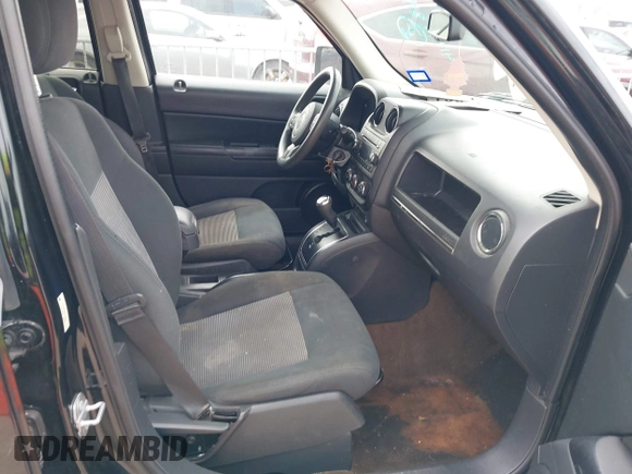 2015 Jeep Patriot Sport with VIN 1C4NJPBB0FD144126, listed as a IAAI auction lot 41745818 with 148,116 mi miles. Bid and sale history available at carsss.com. Image 5.