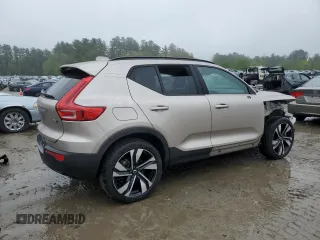 2023 Volvo XC40 Plus Dark Theme с VIN YV4L12UL1P2938143, выставлен на аукционе Copart как лот 55974655 с пробегом 18 336 миль миль и Списание • Salvage title. История ставок и продаж доступна на DreamBid. Изображение 3.