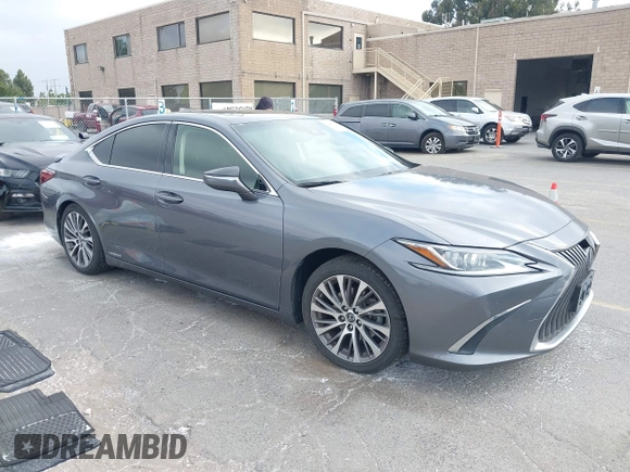 2019 Lexus ES 300h with VIN JTHB21B19K2022809, listed as a IAAI auction lot 42484103 with 62,596 mi miles and . Bid and sale history available at DreamBid. Image 1.