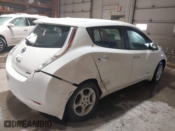 2015 Nissan LEAF SV with VIN 1N4AZ0CP4FC312192, listed as a IAAI auction lot 41557883 with 33,535 mi miles. Bid and sale history available at carsss.com. Image 4.