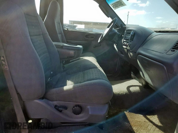 2003 Ford F-150 XL with VIN 2FTRF172X3CA73537, listed as a Copart auction lot 50009865 with 184,923 mi miles and Clean title. Bid and sale history available at DreamBid. Image 10.