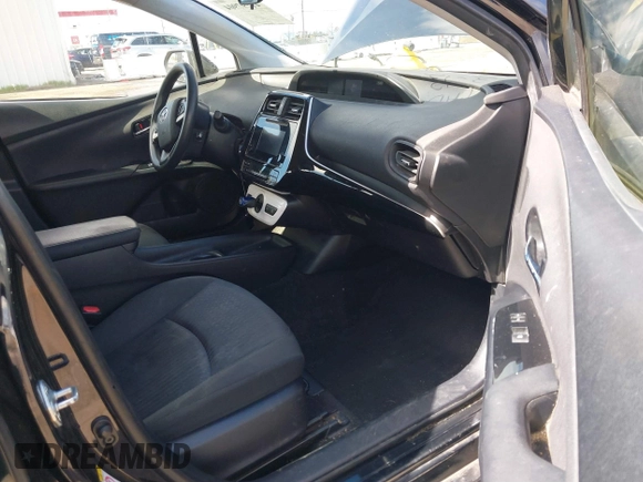 2016 Toyota Prius Two with VIN JTDKBRFU4G3016339, listed as a IAAI auction lot 41797904 with 152,850 mi miles. Bid and sale history available at carsss.com. Image 5.