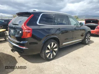2023 Volvo XC90 Plus Bright Theme z VIN YV4H60CN0P1959375, wystawiony jako Copart lot #56911955 z przebiegiem 18 874 mil mil oraz Szkoda całkowita • Salvage title. Historia ofert i sprzedaży dostępna na DreamBid. Obrazek 3.