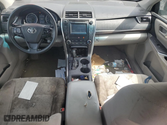 2017 Toyota Camry XLE z VIN 4T1BF1FK0HU298829, wystawiony jako Copart lot #58842085 z przebiegiem 171 569 mil mil oraz Szkoda całkowita • Salvage title. Historia ofert i sprzedaży dostępna na DreamBid. Obrazek 8.
