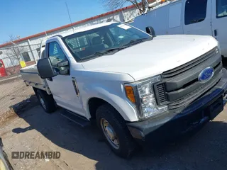 2017 Ford Super Duty F-250 SRW XL with VIN 1FDBF2A6XHEC81949, listed as a IAAI auction lot 41852860 with 60,023 mi miles. Bid and sale history available at carsss.com. Image 1.