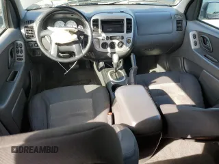 2006 Ford Escape XLT with VIN 1FMCU93176KA17929, listed as a Copart auction lot 49706965 with 256,268 mi miles and Salvage Title. Bid and sale history available at carsss.com. Image 8.