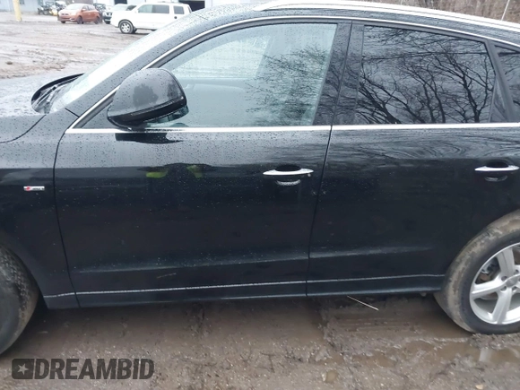 2017 Audi Q5 Premium Plus z VIN WA1M2AFP8HA040509, wystawiony jako IAAI lot #41130242 z przebiegiem 44 490 mil mil oraz . Historia ofert i sprzedaży dostępna na DreamBid. Obrazek 14.