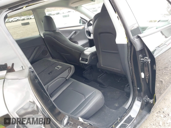 2024 Tesla Model Y с VIN 7SAYGDED5RF093696, выставлен на аукционе IAAI как лот 42061020 с пробегом 21 220 миль миль и . История ставок и продаж доступна на DreamBid. Изображение 20.