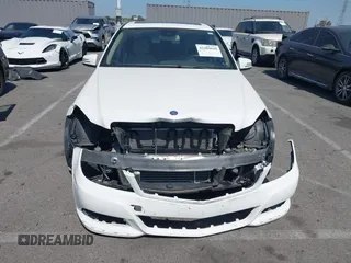 2013 Mercedes-Benz C 300 Sport с VIN WDDGF8AB0DG059869, выставлен на аукционе IAAI как лот 42404048 с пробегом 89 237 миль миль и . История ставок и продаж доступна на DreamBid. Изображение 13.