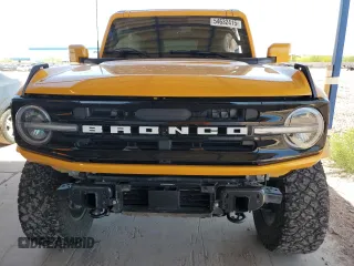 2022 Ford Bronco with VIN 1FMEE5BP8NLB30916, listed as a Copart auction lot 54632415 with 33,316 mi miles and Salvage title. Bid and sale history available at DreamBid. Image 5.